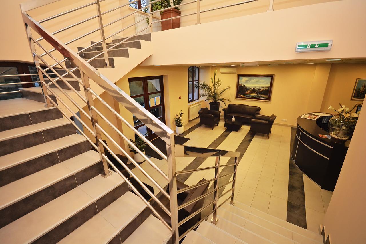 Kastel Hotel Backa Topola Luaran gambar